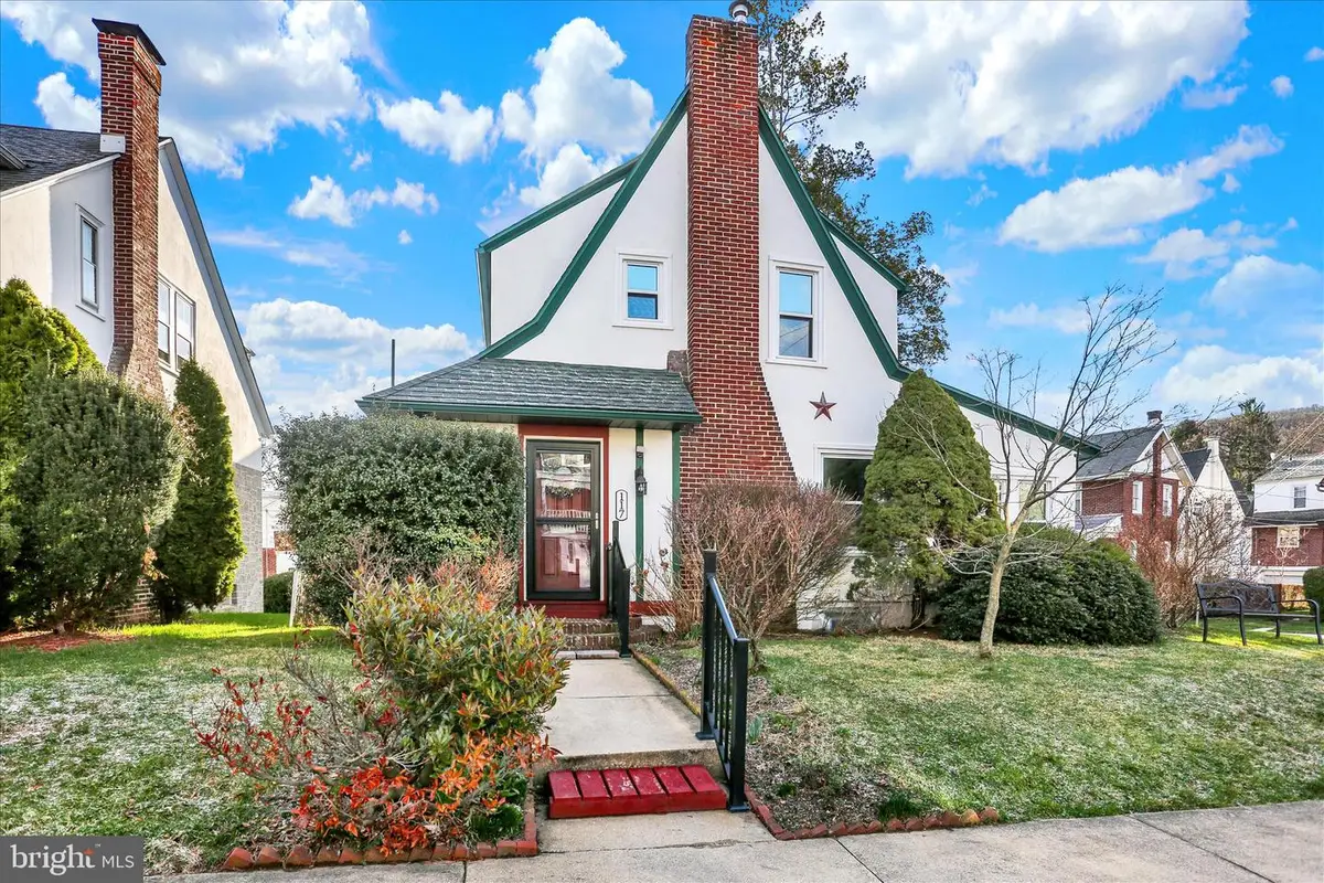 117 Center St, Reading, PA 19606 - #1