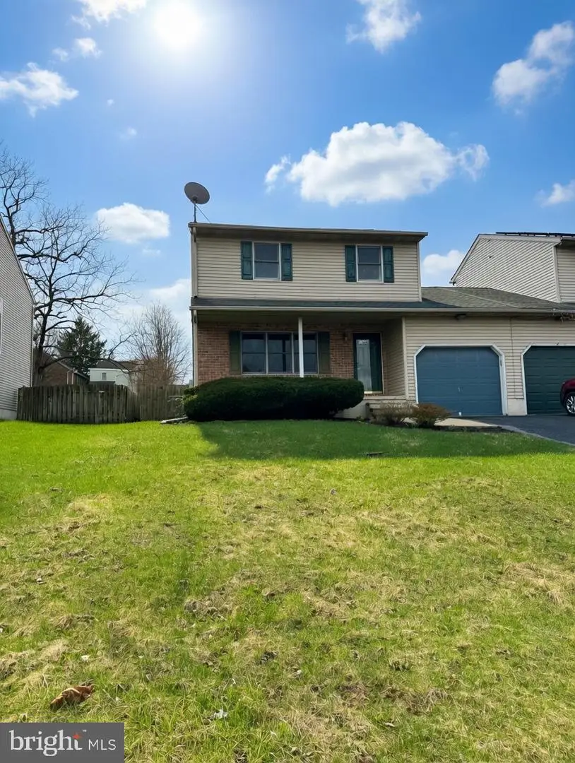 530 Wyatt Dr, Blandon, PA 19510 - #1