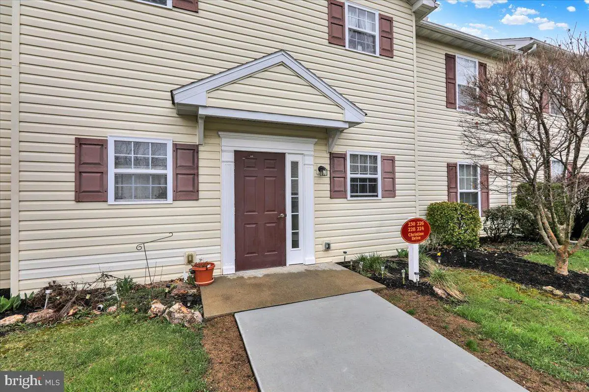 224 Christine Dr, Reading, PA 19606 - #1