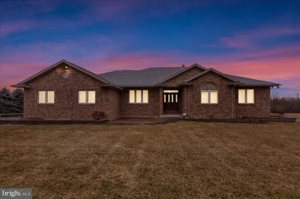 441 Birch Hill Rd, SHOEMAKERSVILLE, PA 19555