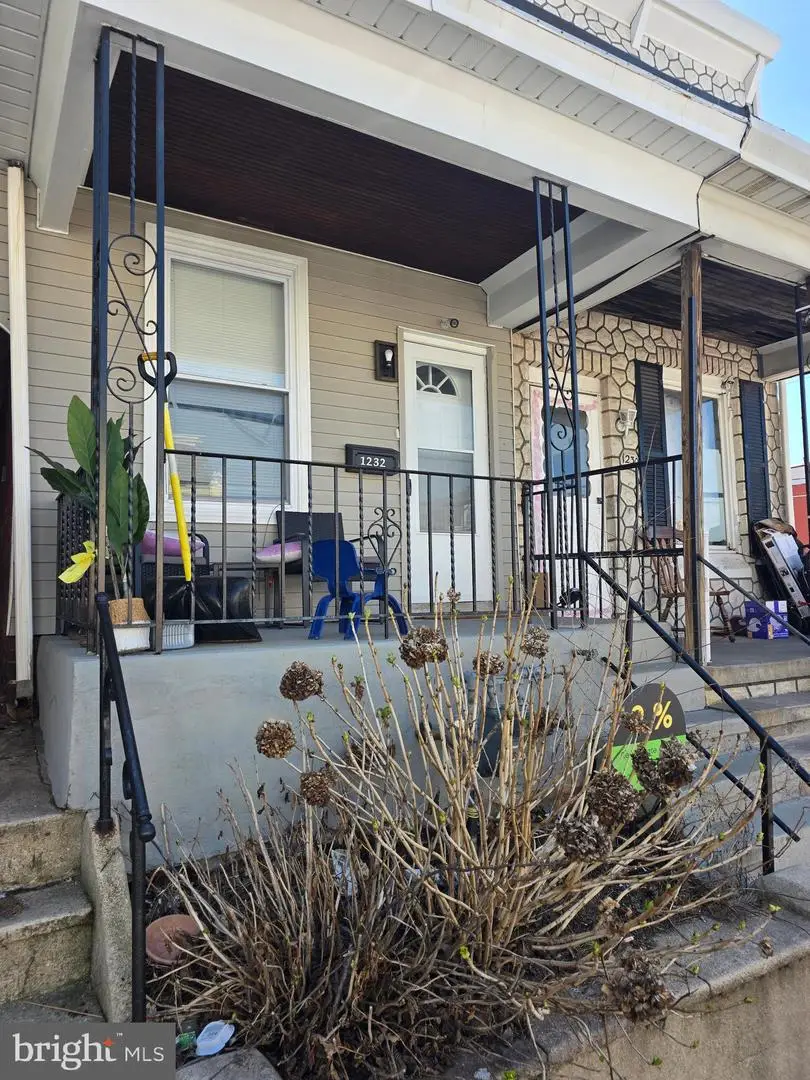 1232 Greenwich St, Reading, PA 19604 - #2