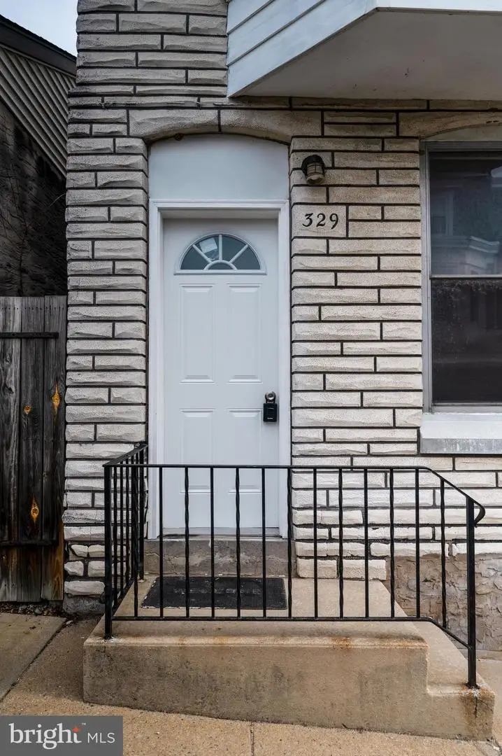 329 Kline St, Reading, PA 19611 - #2