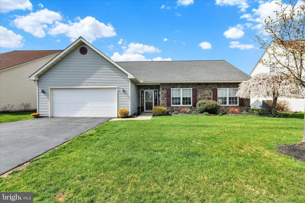 162 N Cacoosing Dr, Reading, PA 19608 - #1