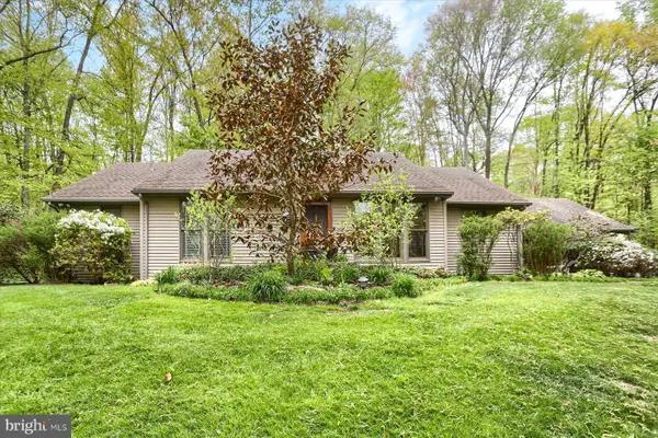 1575 Pine Grove Rd, BETHEL, PA 19507