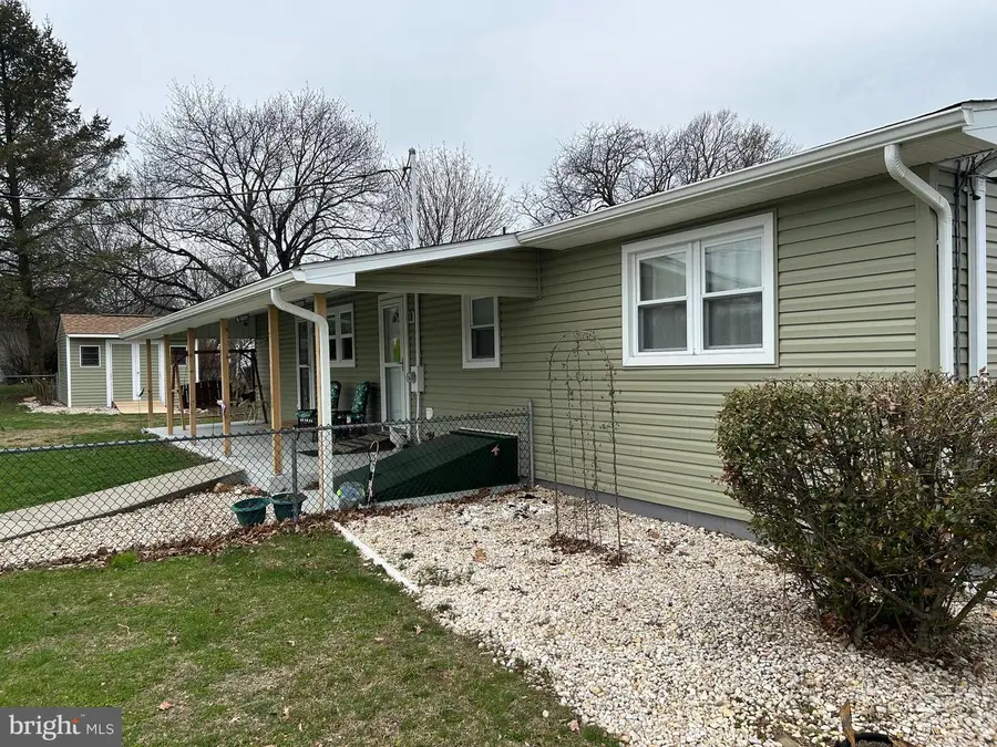 511 Freehall St, Mertztown, PA 19539 - #2