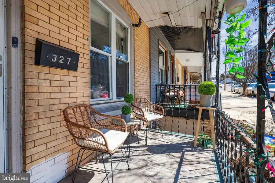 327 W Windsor St, Reading, PA 19601 - #2