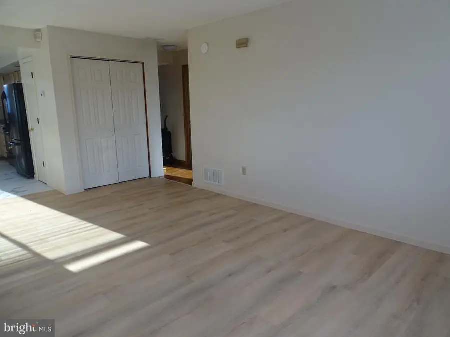 711 Hill #d, Wernersville, PA 19565 - #3