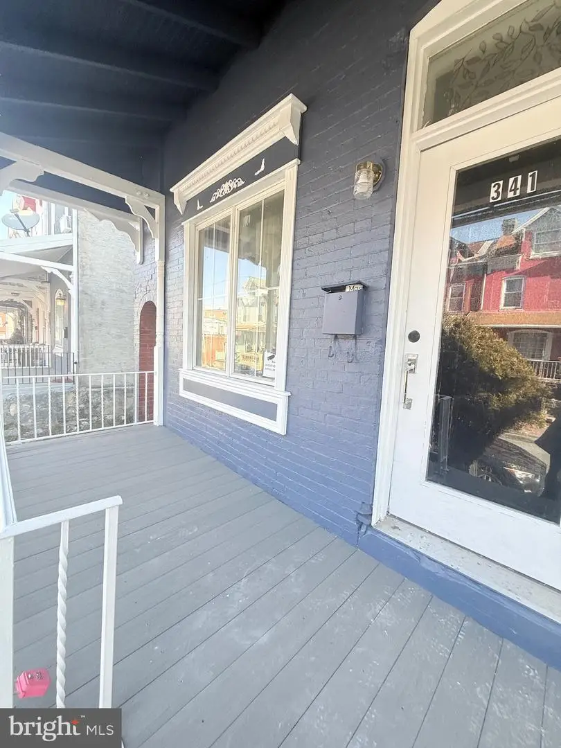 341 Pear St, Reading, PA 19601 - #3