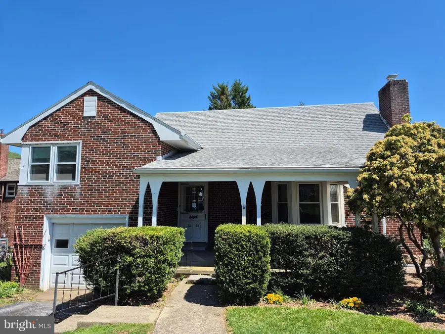 2507 Park St, Reading, PA 19606 - #2