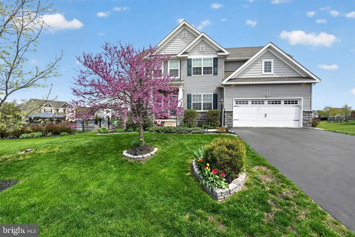 34 Furlong Rd, Douglassville, PA 19518 - #1