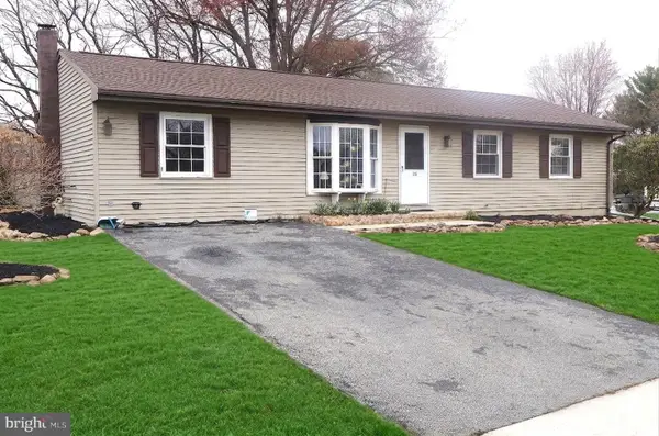 26 S Herbein Dr, TOPTON, PA 19562