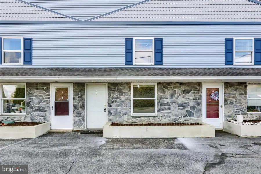 709 Hill Rd #3, Wernersville, PA 19565 - #2