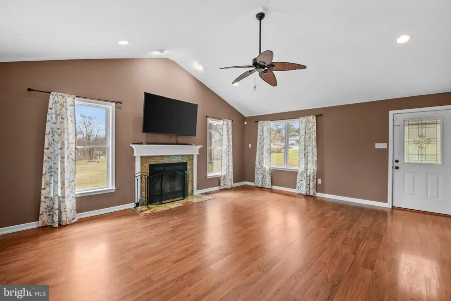 9 Alsace Ave, Temple, PA 19560 - #2