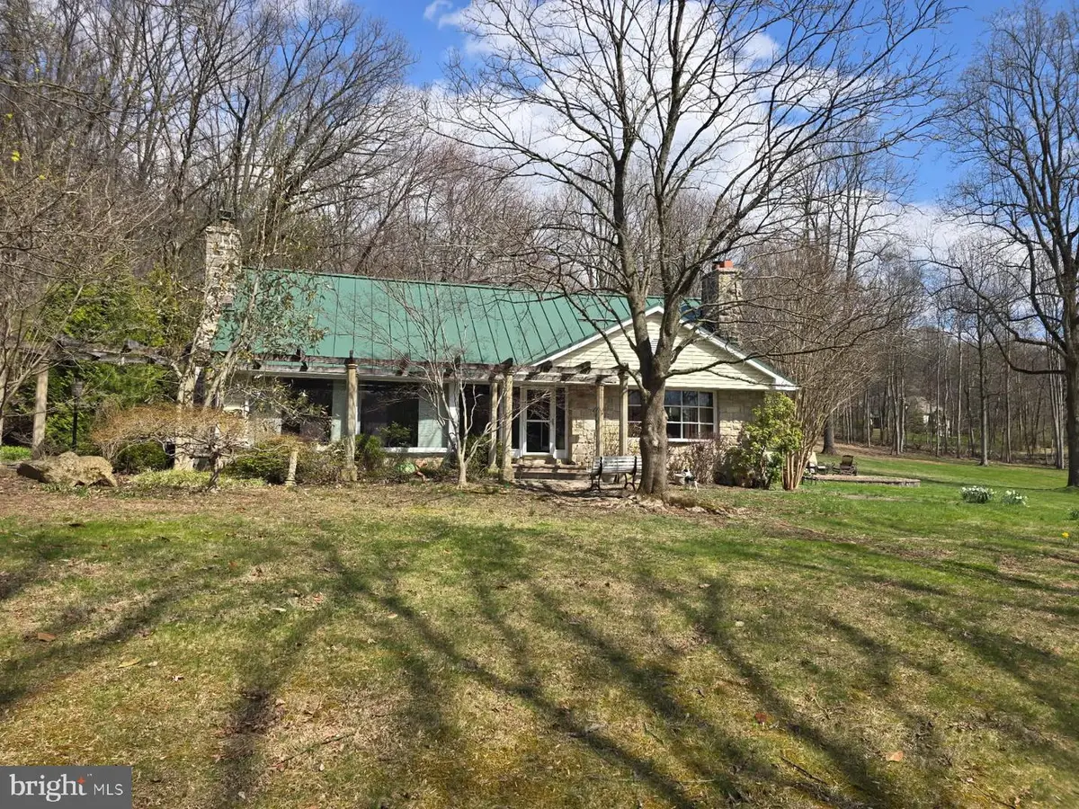 211 Orchard Rd, Fleetwood, PA 19522 - #1