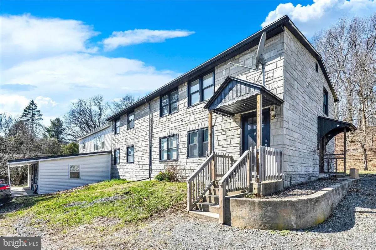 24 Tulip Ln, Fleetwood, PA 19522 - #1