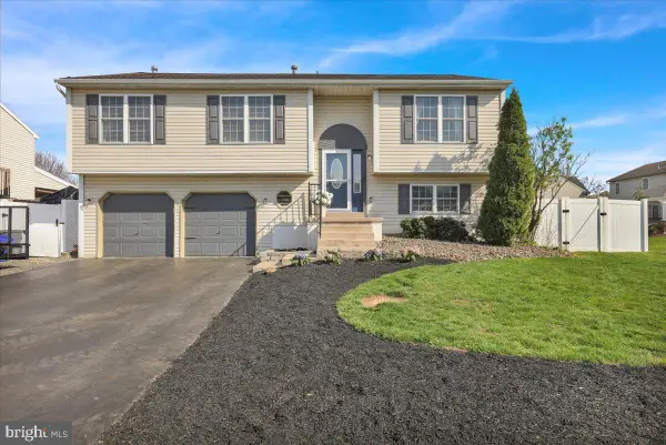 4340 Sutton Cir, READING, PA 19606