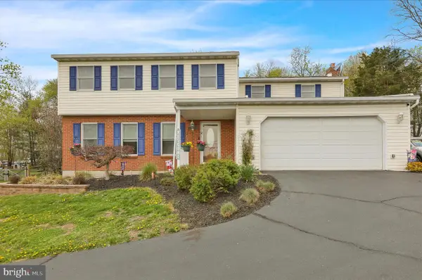 476 Old Swede Rd, DOUGLASSVILLE, PA 19518