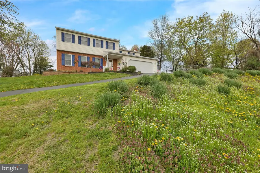 476 Old Swede Rd, Douglassville, PA 19518 - #3