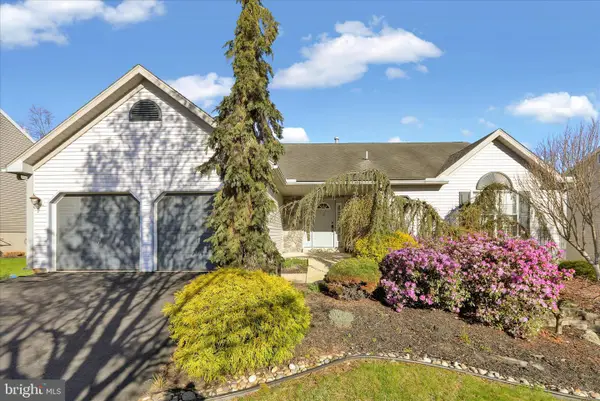 18 Bowes Lane, READING, PA 19606