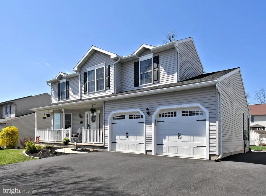 113 Clarion Dr, Douglassville, PA 19518 - #3