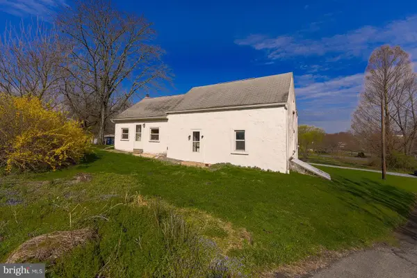 11 Witwer Ln, FLEETWOOD, PA 19522