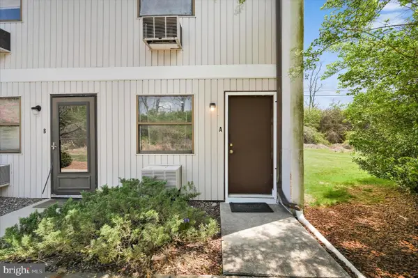 1338-a Wyomissing, WEST LAWN, PA 19609