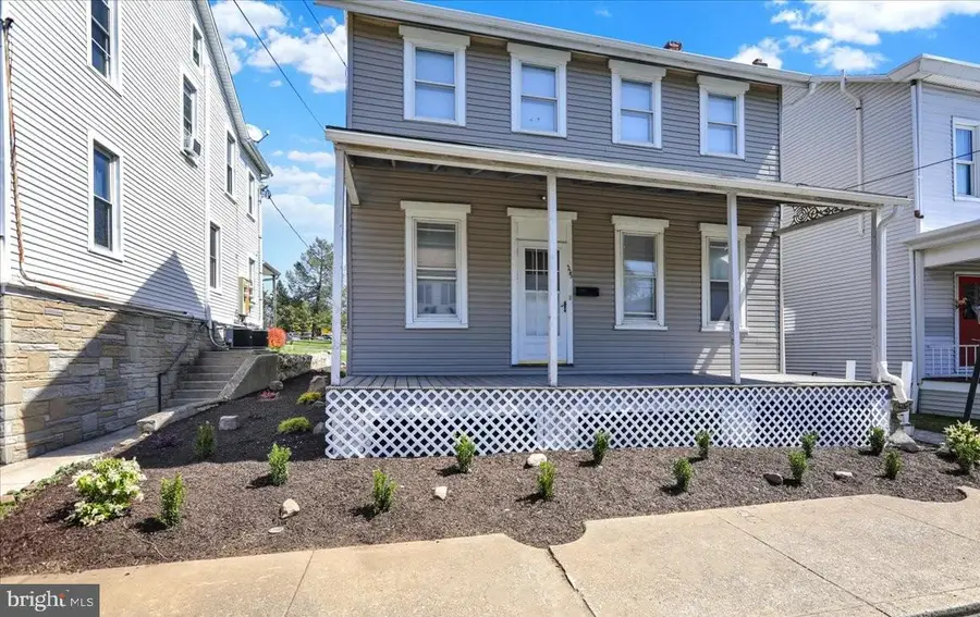 323 Main St, Shoemakersville, PA 19555 - #2