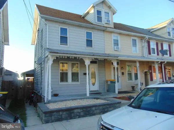 21 W Smith St, TOPTON, PA 19562