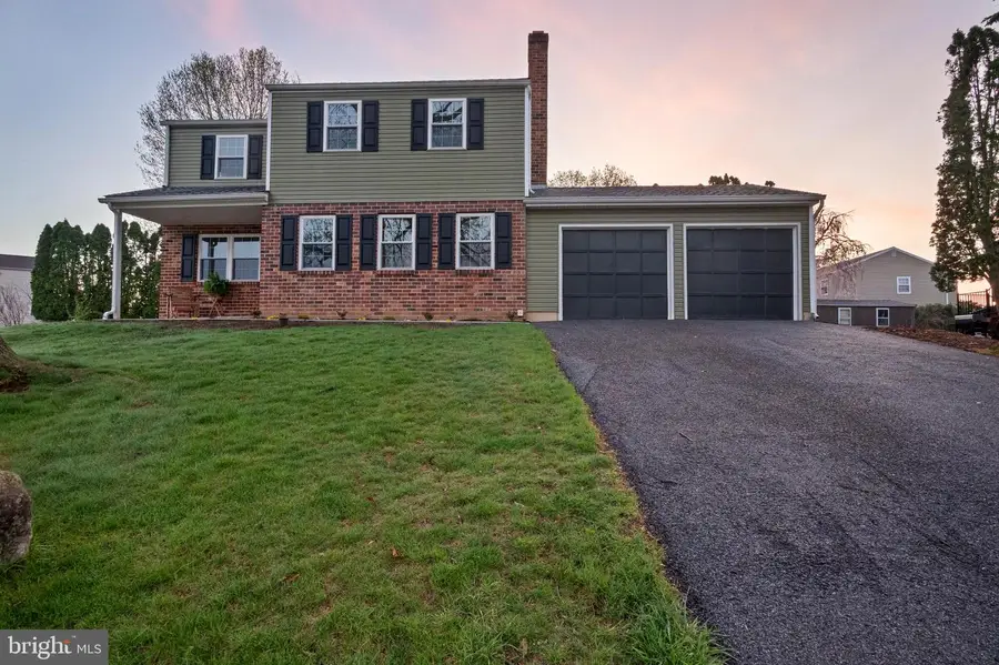 4105 Kinder Dr, Reading, PA 19605 - #2