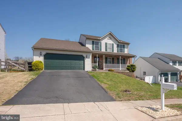 216 Crystal Cir, BIRDSBORO, PA 19508
