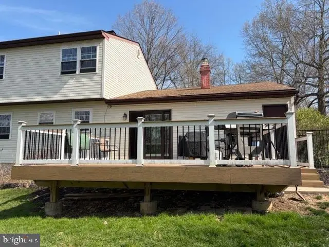 16 Matthew Dr, Reading, PA 19608 - #3