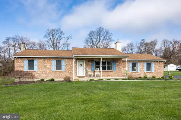 28 Lobachsville Rd, FLEETWOOD, PA 19522