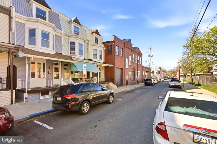 1232 Locust St, Reading, PA 19604 - #2