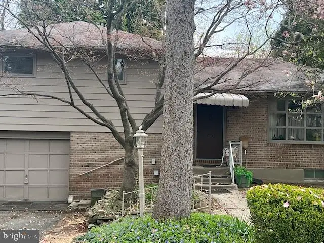 29 Keppel Ave, Reading, PA 19609 - #2