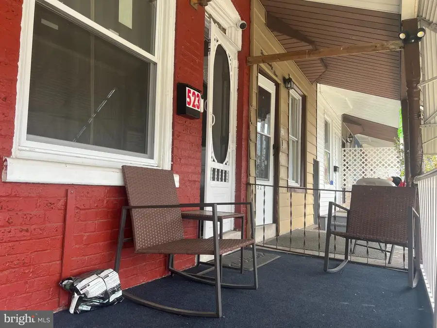 523 Linden St, Reading, PA 19604 - #2