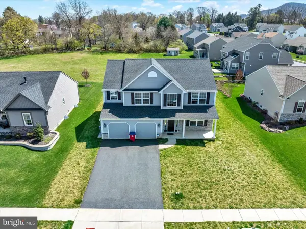 436 W Glen Tilt Ave, WERNERSVILLE, PA 19565