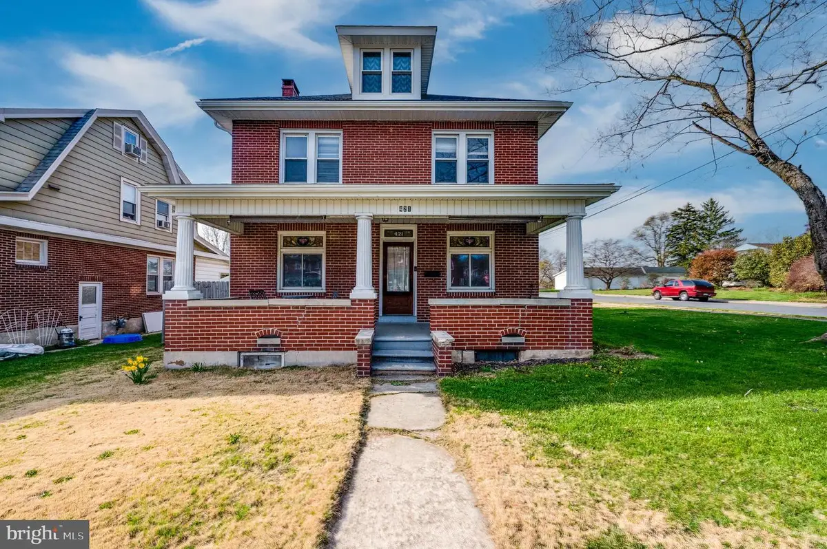 421 E Main St, Fleetwood, PA 19522 - #1