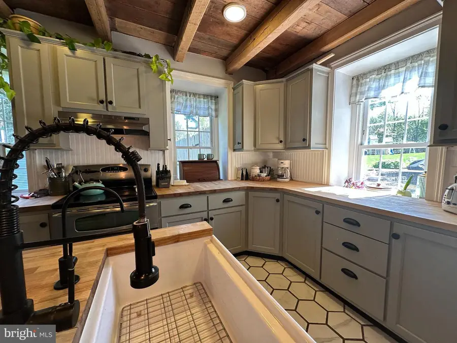 1116 Old Swede Rd, Douglassville, PA 19518 - #2