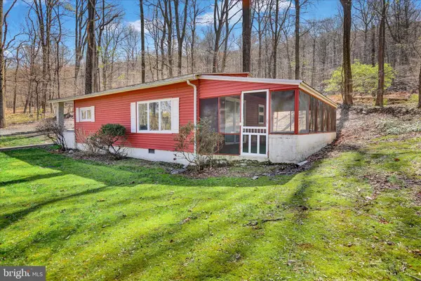 666 Gerhart Ln, READING, PA 19606