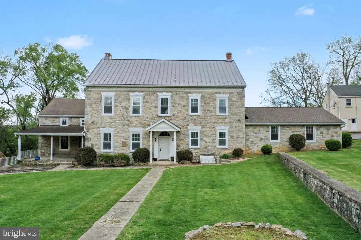 2935 Reedy Rd, Sinking Spring, PA 19608 - #1