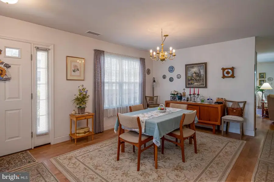 210 Oak Hill Ln, Reading, PA 19610 - #3