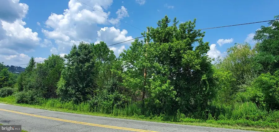 170 Passmore Rd, Bechtelsville, PA 19505 - #2