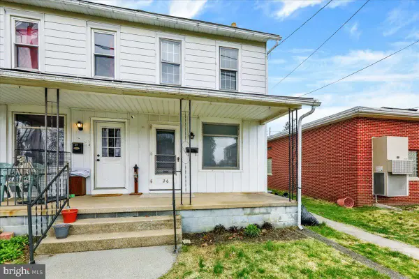 26 S Church St, ROBESONIA, PA 19551