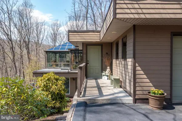 23 Drumheller Dr, READING, PA 19606