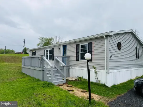 107 White Pine Ave, HAMBURG, PA 19526