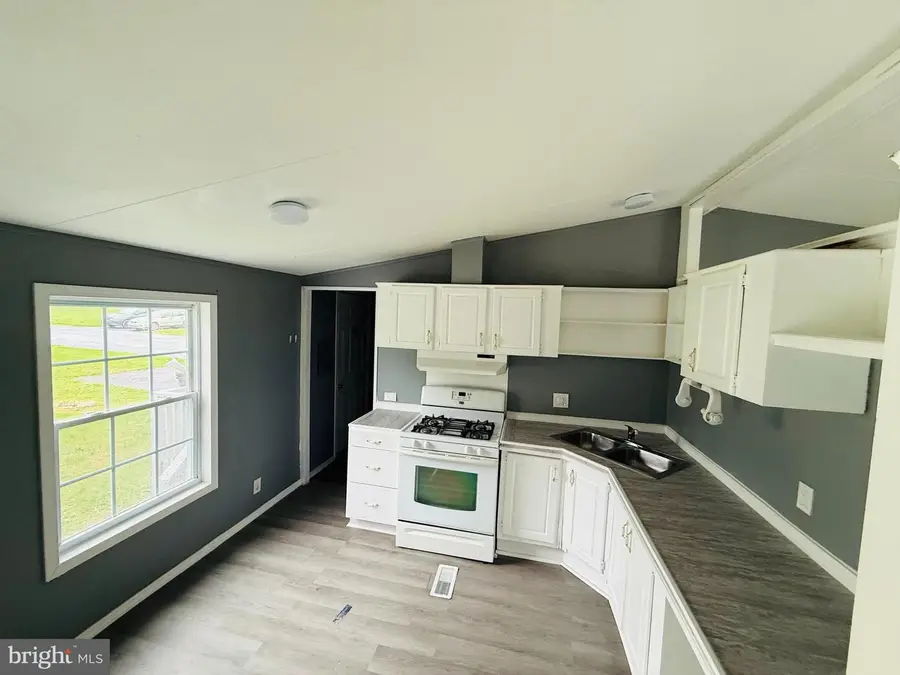 107 White Pine Ave, Hamburg, PA 19526 - #3