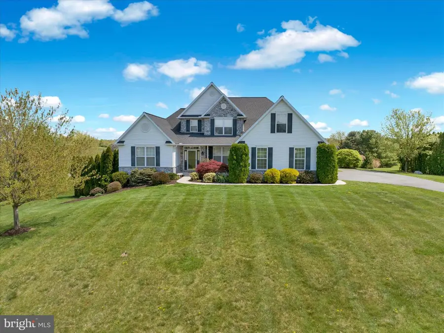 160 Eagleview Dr, Mohrsville, PA 19541 - #3