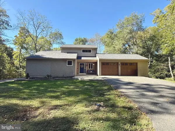 13 Shade, OLEY, PA 19547