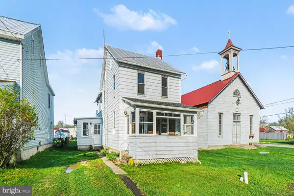 14 Chapel Dr, VIRGINVILLE, PA 19564