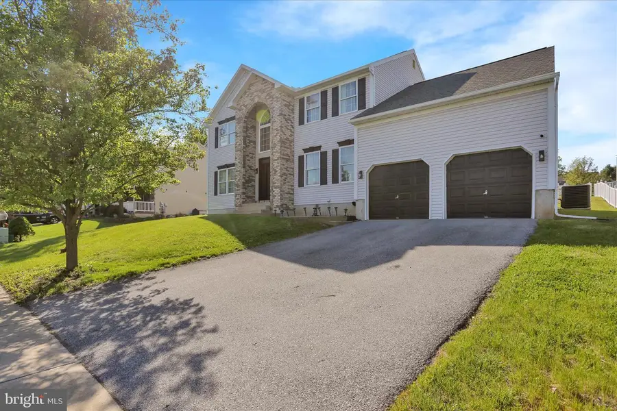 36 Hayden Cir, Reading, PA 19606 - #2